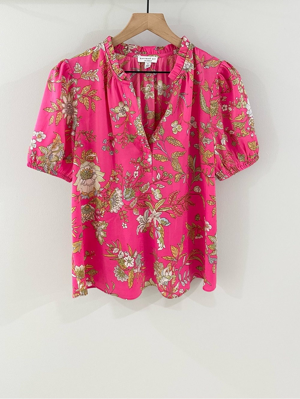 Current Air Short Sleeve Ruffle Collar Blouse // Pink Floral // Small - Picture 2 of 6